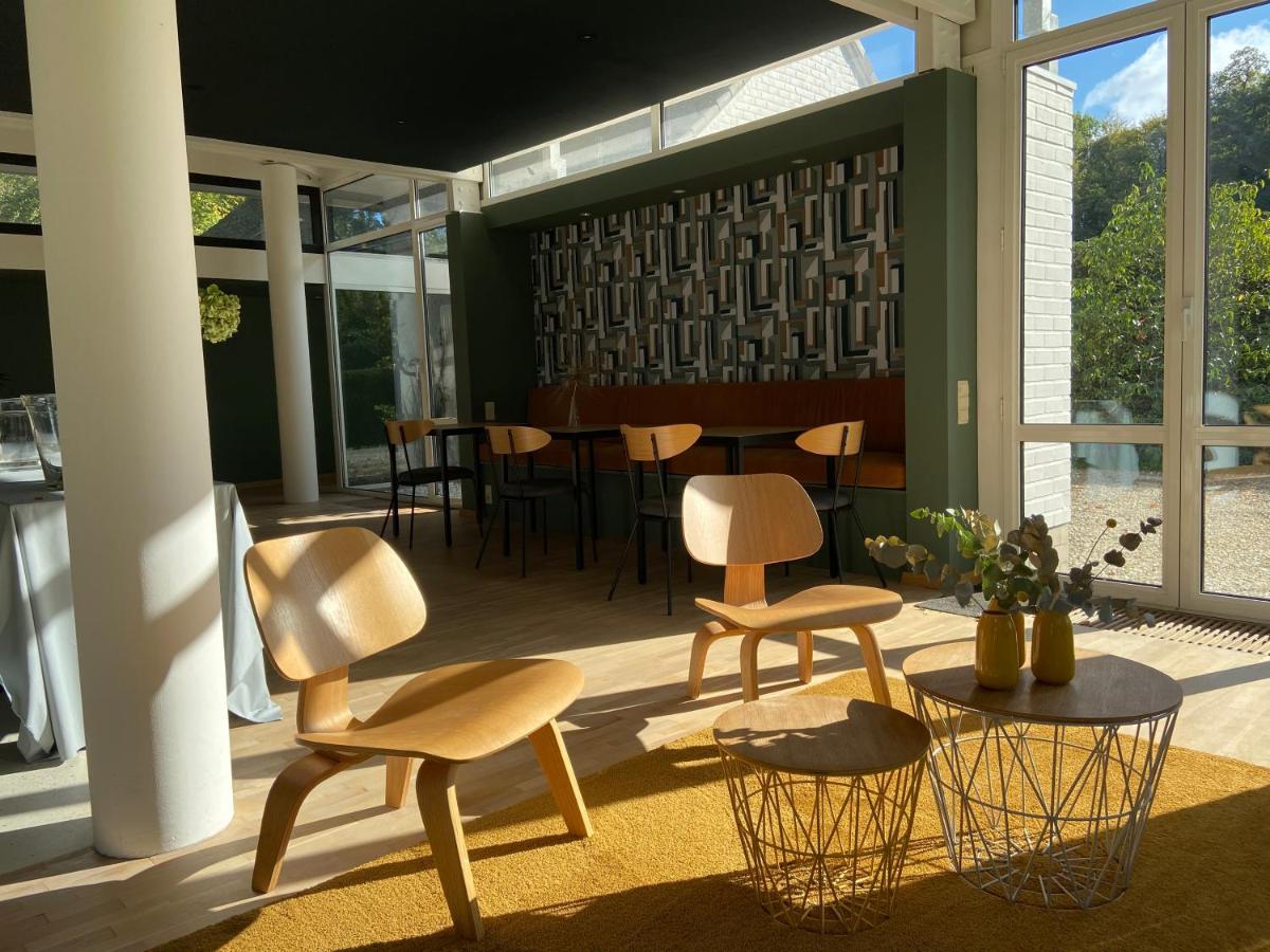 The Oak Hotell Wavre Exteriör bild